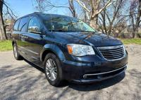 2014 Chrysler Town & Country Touring L Philadelphia - Image 4
