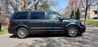 2014 Chrysler Town & Country Touring L Philadelphia - Image 5