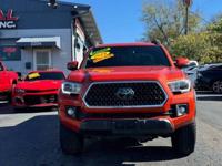 2018 Toyota Tacoma TRD Off Road 4x4 4dr Double Cab 5.0 ft SB 6A CRYSTAL AUTO SALES ~ NASHVILLE - Image 3