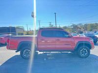 2018 Toyota Tacoma TRD Off Road 4x4 4dr Double Cab 5.0 ft SB 6A CRYSTAL AUTO SALES ~ NASHVILLE - Image 5