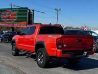 2018 Toyota Tacoma TRD Off Road 4x4 4dr Double Cab 5.0 ft SB 6A CRYSTAL AUTO SALES ~ NASHVILLE - Image 6