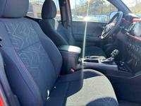 2018 Toyota Tacoma TRD Off Road 4x4 4dr Double Cab 5.0 ft SB 6A CRYSTAL AUTO SALES ~ NASHVILLE - Image 9