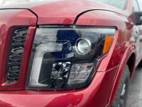 2017 Nissan Titan PRO 4X 4x4 4dr King Cab CRYSTAL AUTO SALES ~ NASHVILLE - Image 9