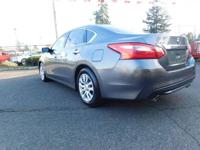 2017 Nissan Altima 2.5 S sedan Gun Metallic CALL 503-836-3777 FOR AVAILABILITY - Image 4