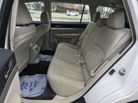 2011 SUBARU OUTBACK ZION ILLINOIS - Image 9