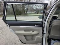 2011 SUBARU OUTBACK ZION ILLINOIS - Image 10