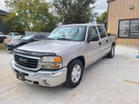 2005 GMC Sierra 1500 Crew Cab, clean title, runs great, no issues Houston - Image 4