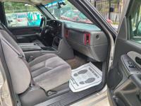 2005 GMC Sierra 1500 Crew Cab, clean title, runs great, no issues Houston - Image 10