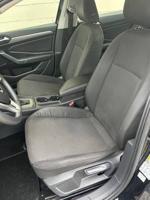 19 Volkswagen Jetta S-Really clean 2019 jetta runs and drives perfect Jacksonville - Image 7