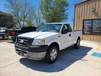 2008 Ford F150, Clean title, no accidents, runs great, low mileage Houston - Image 4