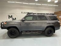 2015 Toyota 4 Runner Trail 4X4 / CUSTOM BUILT / 1-OWNER LOCAL SUV GRN280L/GRN285L + MM Investment Cars-Gladstone / WE SHIP NATIONWIDE - Image 4