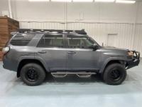 2015 Toyota 4 Runner Trail 4X4 / CUSTOM BUILT / 1-OWNER LOCAL SUV GRN280L/GRN285L + MM Investment Cars-Gladstone / WE SHIP NATIONWIDE - Image 5
