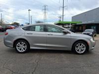 2015 CHRYSLER 200 WAUKEGAN, ILLINOIS - Image 5