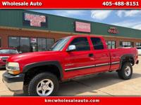 2001 Chevrolet Silverado 2500HD Ext. Cab 4WD Norman - Image 2
