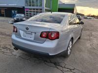 2010 VOLKSWAGEN JETTA WAUKEGAN, ILLINOIS - Image 6