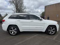 2015 Jeep Grand Cherokee Overland Eco Diesel *Car Fax One Owner! *Turb - Image 8