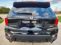 2024 Honda Passport EX-L AWD **20K MILES** Tower Rd Mundelein, IL 60060 - Image 8
