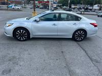 2017.5 Nissan Altima SV: 43k, Sunroof, Heated Black Leather Seats - Image 3