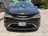 2017 CHRYSLER PACIFICA LIMITED LOADED V6 3.6L BLACK MINIVAN***SALE*** PORTLAND OREGON - Image 4