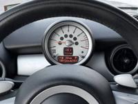 2008 Mini Cooper Base 2dr Hatchback East Brunswick, NJ - Image 10