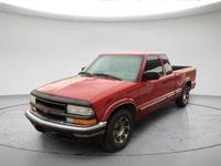 2001 Chevrolet Chevy Trucks Pickup 1/2 Ton + FIRST CLASS AUTO SALES - Image 7