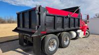 2012 Peterbilt 384 Tandem Axle Dump Truck 10spd Air Ride 455hp 360k mi - Image 4