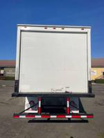 2017 INTERNATIONAL 4300 24' BOX TRUCK **CUMMINS, NON-CDL** SAN FRANCISCO - Image 6