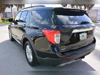 2020 Ford Explorer XLT LEATHER 3 ROW LOADED -REAL PRICE! - Image 6