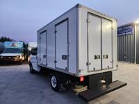 2022 GMC Savana 3500 Reefer Refrigerated Box Truck Thermo King V320MAX west chicagoland - Image 4