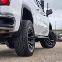 🚙 2019 GMC Sierra 1500 SLT Crew - The Right Car for You - CALL Victor Houston - Image 4