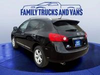2011 Nissan Rogue SV _Nissan_ _Rogue_ _Sedan_ - Image 4