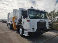 Refuse Truck / Garbage Truck / Trash Truck / Low Miles Rust FREE - Image 3