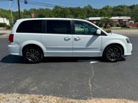 2016 Dodge Caravan R/T Marietta - Image 5