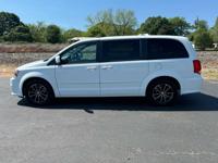 2016 Dodge Caravan R/T Marietta - Image 9