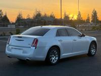 2011 Chrysler 300C Lakewood - Image 5