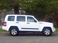 2011 Jeep Liberty Sport 4x4 4dr SUV East Brunswick, NJ - Image 7