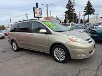 2007 Toyota Sienna XLE (6215 SE 82 AVE PORTLAND,OR 97266) - Image 3