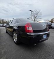 2006 Chrysler 300 300c Sedan 4d V8, Hemi, 5.7 Liter Sedan Dream City OVER 200 TRUCKS IN STOCK - Image 6