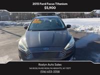 2015 Ford Focus Titanium Hatchback ROSLYN HEIGHTS - Image 3