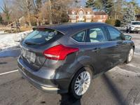 2015 Ford Focus Titanium Hatchback ROSLYN HEIGHTS - Image 8