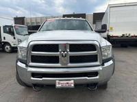 2018 Dodge Ram 4500 12' FLATBED, 4WD, CUMMINS DIESEL, CREW CAB - Image 9
