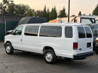 2013 Ford E350 Econoline - 15 PASSENGER / 1-OWNER / ONLY 12K MILES Ford E-350 van in Beaverton - Image 7