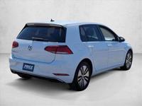 2017 Volkswagen e-Golf SEL Premium VW Electric AUTONATION Call (520) 423-6390 to confirm availability - April 17th - Image 6