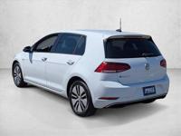 2017 Volkswagen e-Golf SEL Premium VW Electric AUTONATION Call (520) 423-6390 to confirm availability - April 17th - Image 9