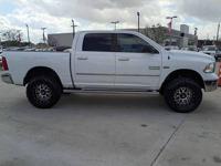 2015 RAM 1500 SLT 4x4 4dr Crew Cab 5.5 ft.SB Pickup Financing Available Houston - Image 9