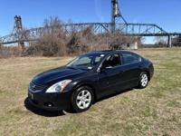 2011 Nissan Altima 2.5 4dr Sedan _Nissan_ _Altima_ _Sedan_ - Image 3