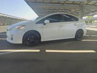 2011 Toyota Prius Hybrid Low miles 45-52 MPG Arizona