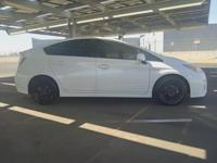 2011 Toyota Prius Hybrid Low miles 45-52 MPG Arizona - Image 6