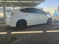 2011 Toyota Prius Hybrid Low miles 45-52 MPG Arizona - Image 7