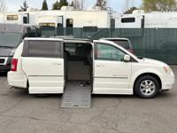 2009 Chrysler Town & Country Touring - WHEELCHAIR VAN / SIDE LOADER! Wheelchair Van In Beaverton - Image 3